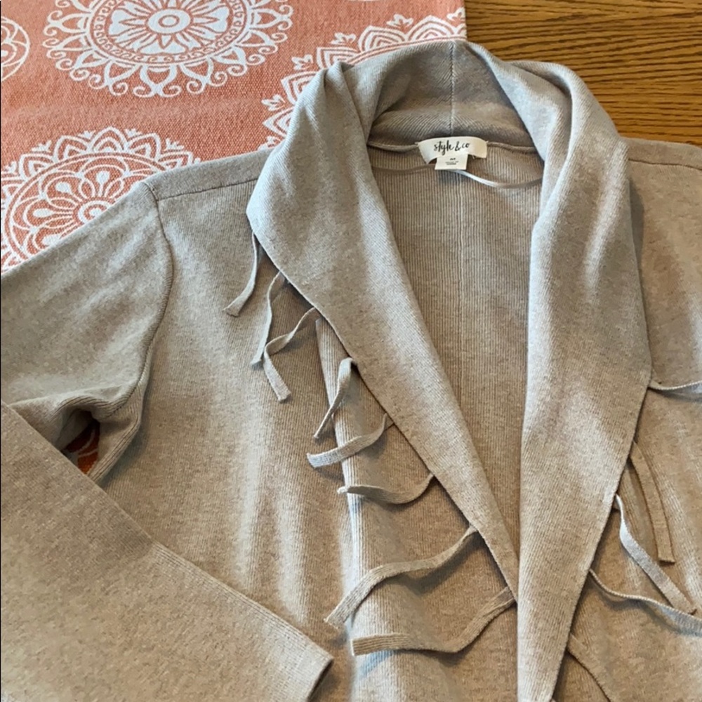 Style & Co NWOT Long cardigan with cute fringe. M - Picture 1 of 4